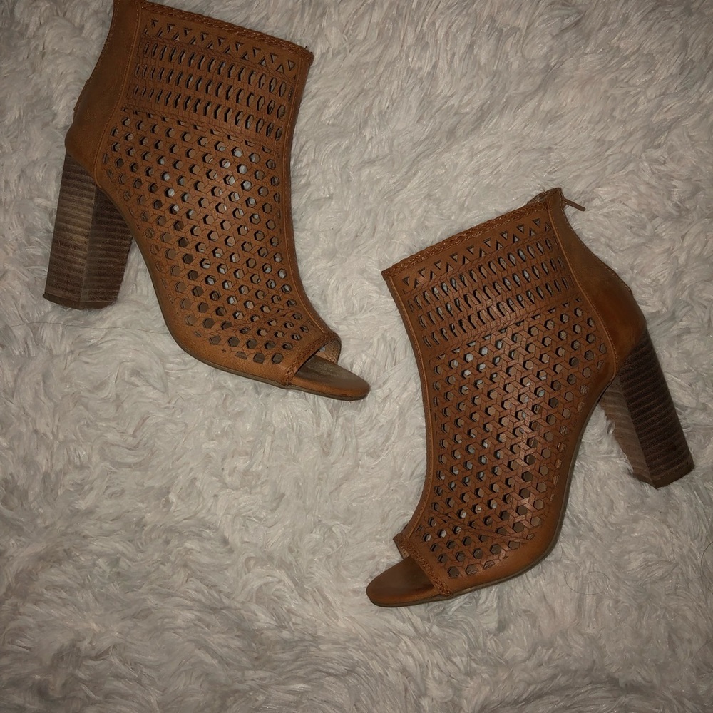 Tan peep toe high heel Wendie